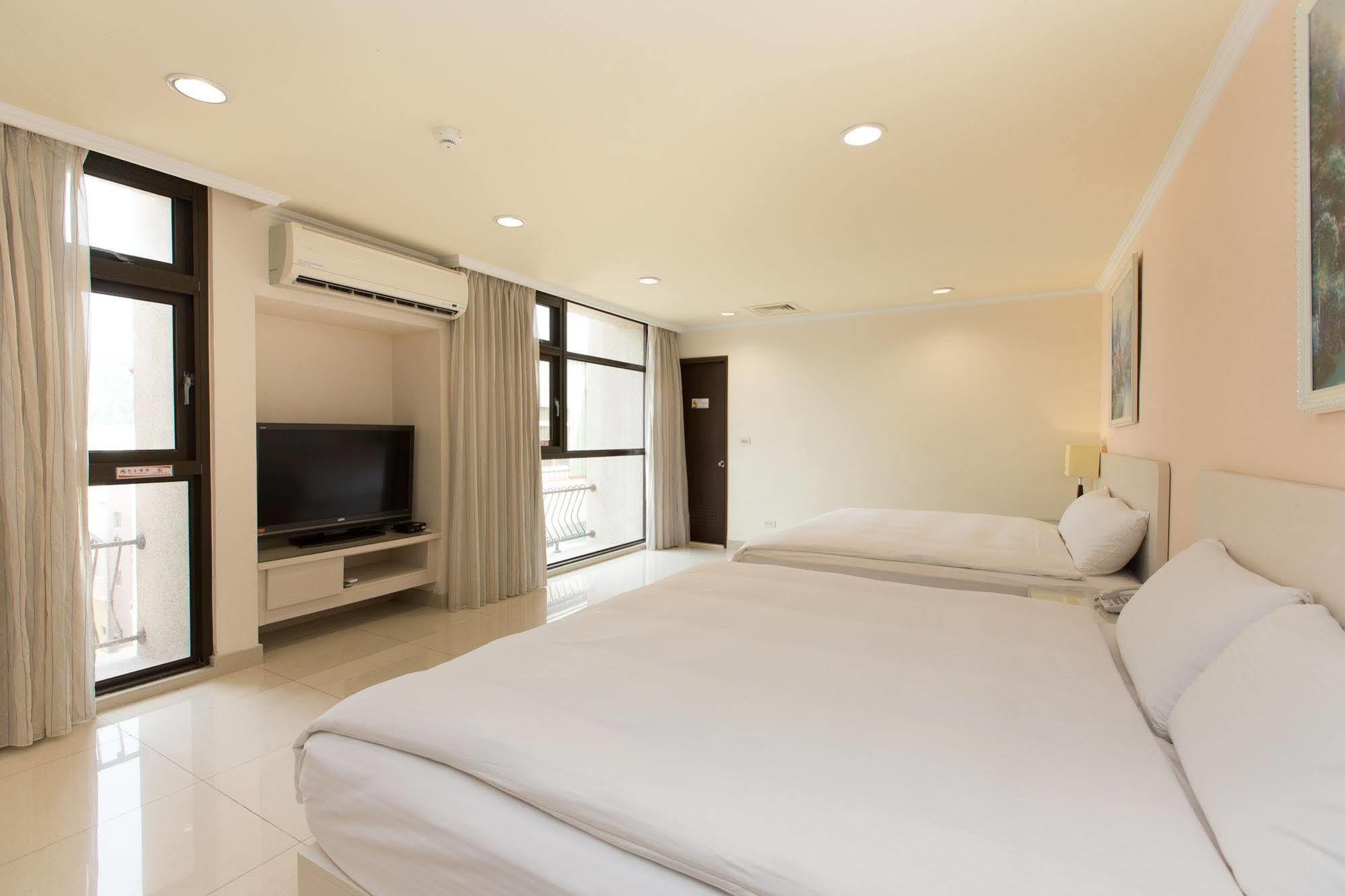 F Hotel - Sanyi Dış mekan fotoğraf